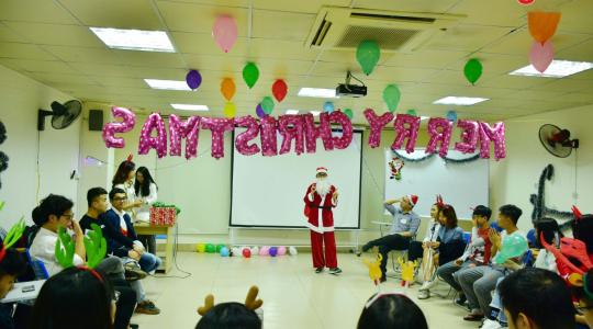 Trung tâm tiếng Anh LangGo - Lễ giáng sinh cho học viên - Ảnh 14