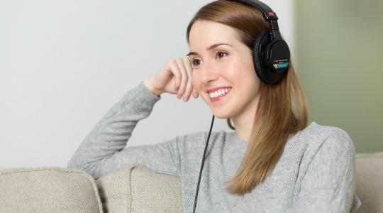 5 cách luyện thi IELTS Listening hiệu quả